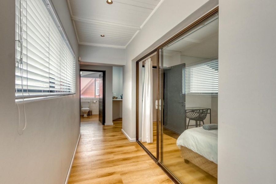 5 Bedroom Property for Sale in Sandbaai Western Cape